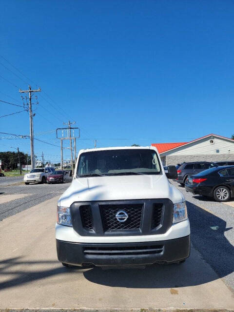 nissan nv cargo 2018 1N6BF0KM8JN817175 image nissan nv cargo 2018 1N6BF0KM8JN817175 image